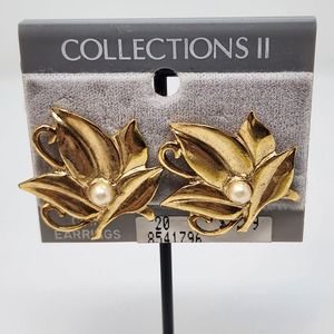 Collections II Yellow Gold Tone Leaf Floral Clip On Earrings Faux Pearl Vintage